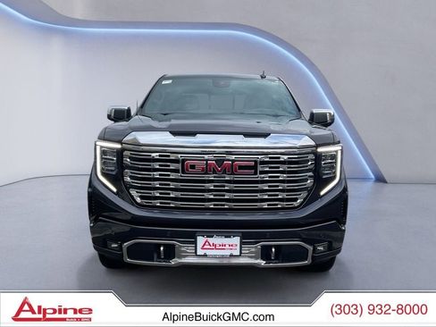 Used 2024 GMC Sierra 1500 Denali w/ Denali Reserve Package AWD/4WD image 8