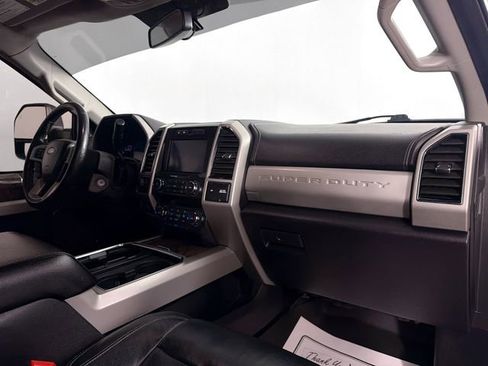 Used 2019 Ford F250 Lariat w/ Snow Plow Prep Package AWD/4WD image 28