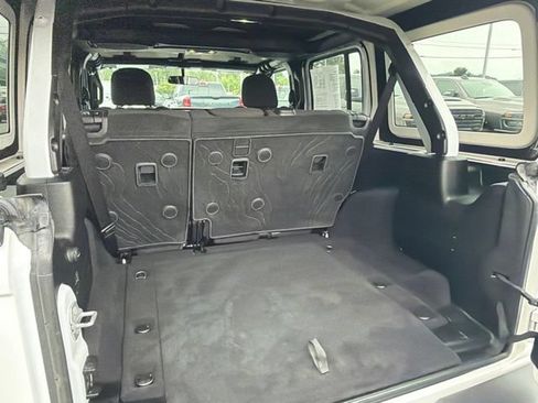 Used 2021 Jeep Wrangler Unlimited Sport AWD/4WD image 15