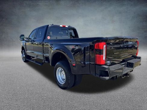 Used 2025 Ford F350 Platinum AWD/4WD image 4