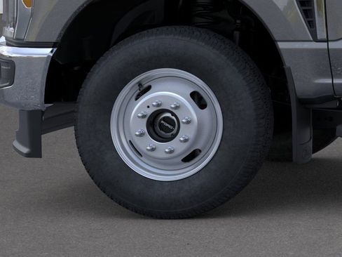 New 2025 Ford F350 XLT w/ 360-Degree Camera Package image 19