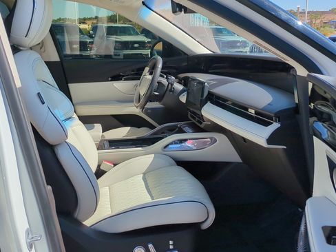 Used 2024 Lincoln Nautilus Black Label w/ Jet Appearance Package (87T) AWD/4WD image 31