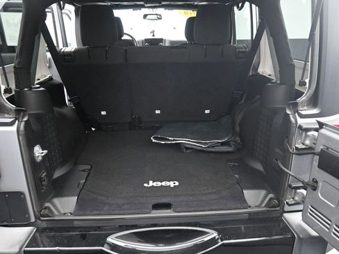 Used 2016 Jeep Wrangler Unlimited Sport AWD/4WD image 21