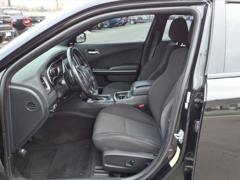 Used 2018 Dodge Charger R/T Scat Pack image 13