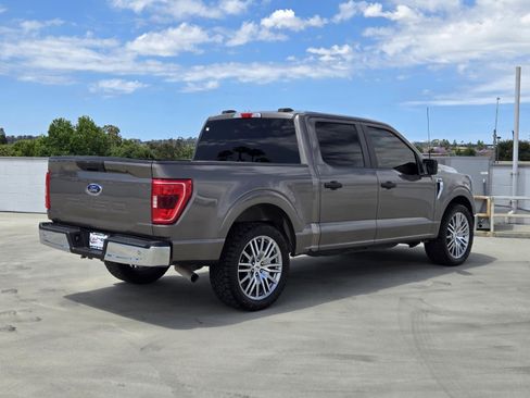 Used 2023 Ford F150 XLT RWD image 4