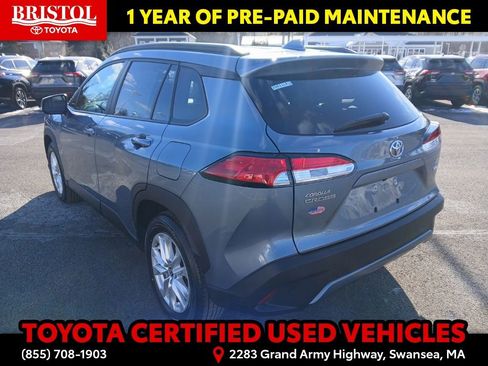 Certified 2023 Toyota Corolla Cross LE w/ Moonroof Package image 5