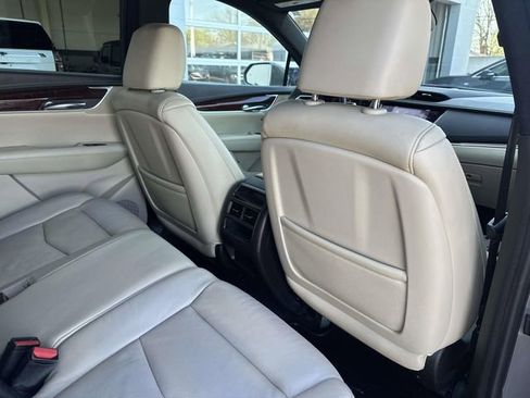 Used 2017 Cadillac XT5 Luxury w/ Driver Awareness Package image 25