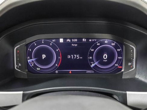 Certified 2022 Volkswagen Atlas SEL image 29