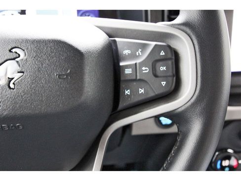 Used 2023 Ford Bronco Wildtrak image 14