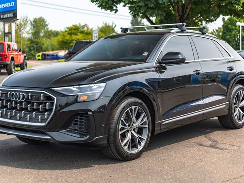 Used 2025 Audi Q8 Premium Plus AWD/4WD image 4