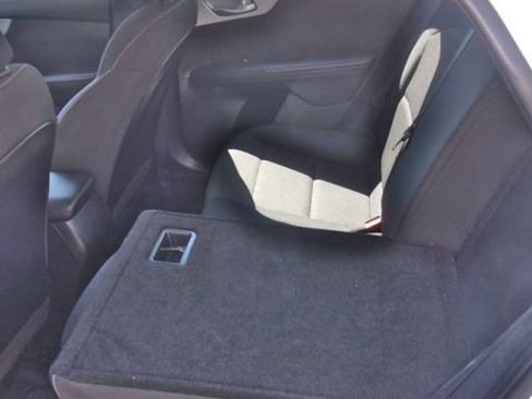 Used 2024 Kia Forte LXS w/ LXS Technology Package FWD image 21