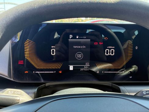 Used 2025 Kia K4 LXS image 39