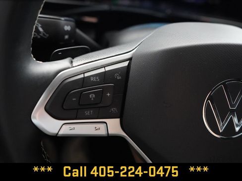 Used 2026 Volkswagen Atlas Cross Sport SE FWD image 27