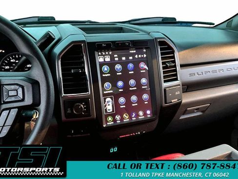 Used 2017 Ford F250 XLT w/ XLT Premium Package image 6