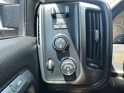 Used 2015 Chevrolet Silverado 2500 LTZ w/ Duramax Plus Package AWD/4WD image 20