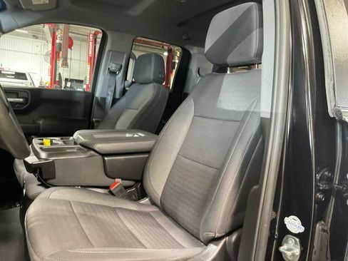 Used 2023 Chevrolet Silverado 1500 Custom AWD/4WD image 12