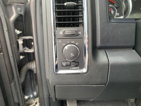 Used 2017 RAM 2500 Laramie w/ Sport Appearance Group AWD/4WD image 42