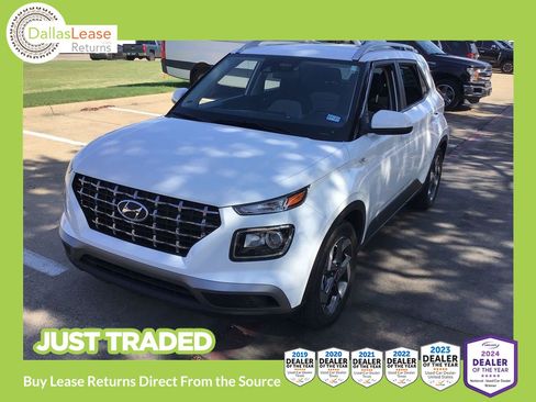 Used 2022 Hyundai Venue SEL w/ Cargo Package FWD image 1