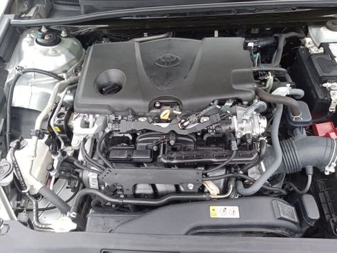 Used 2022 Toyota Camry SE FWD image 30