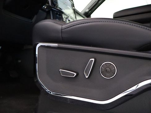 New 2025 Ford F150 Platinum w/ FX4 Off-Road Package image 16