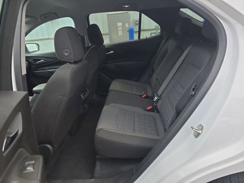 Used 2024 Chevrolet Equinox LT image 23