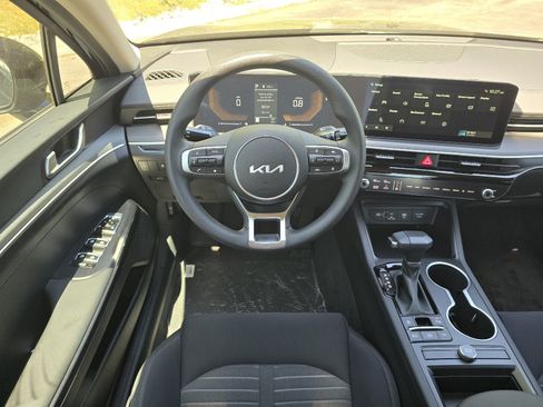 New 2026 Kia K5 LXS FWD image 6