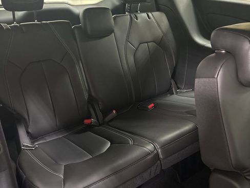New 2026 Chrysler Pacifica Select image 38