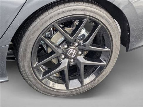 Used 2025 Honda Civic Sport image 21