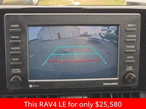 Used 2021 Toyota RAV4 LE image 29