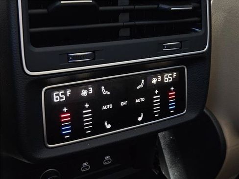 Certified 2023 Audi Q7 3.0T Prestige AWD/4WD image 17