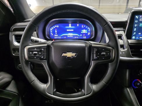 Used 2023 Chevrolet Suburban LT w/ Luxury Package image 31