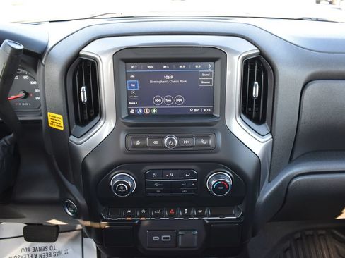 Used 2025 Chevrolet Silverado 1500 W/T RWD image 16