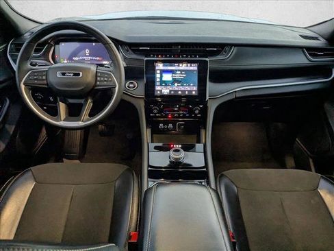 Used 2023 Jeep Grand Cherokee L Altitude image 15