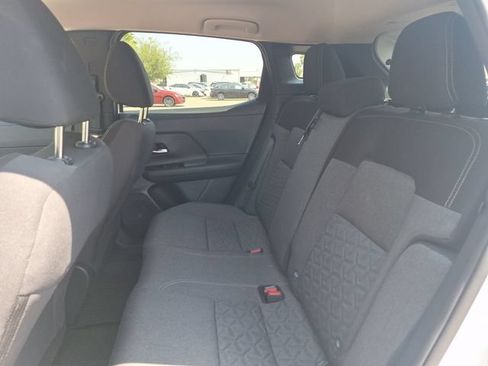 Certified 2025 Nissan Kicks SV FWD image 11