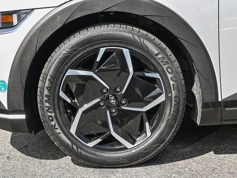 Certified 2024 Hyundai Ioniq 5 SEL image 11