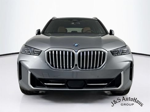 Used 2024 BMW X5 xDrive50e w/ Premium Package AWD/4WD image 2
