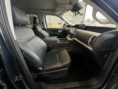 Used 2025 Ford Expedition Max Active image 18