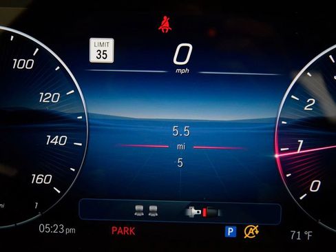 New 2026 Mercedes-Benz CLE 300 4MATIC Coupe image 26