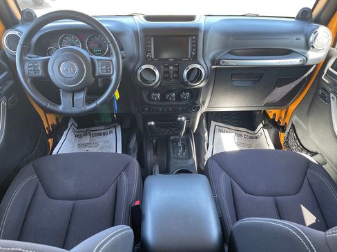 Used 2013 Jeep Wrangler Unlimited Sahara w/ Dual Top Group AWD/4WD image 20