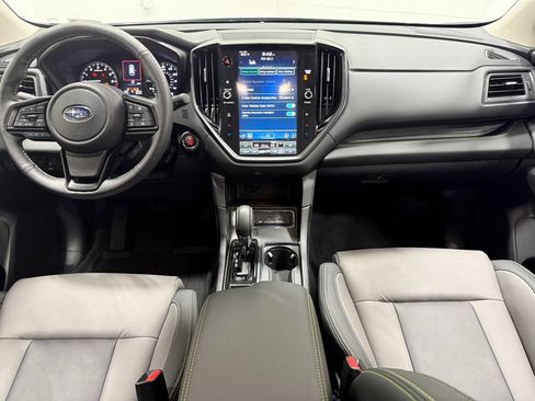 Used 2025 Subaru Ascent Onyx Edition image 38