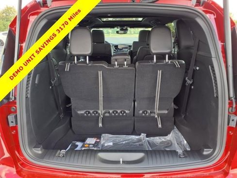 New 2026 Chrysler Pacifica Select image 19