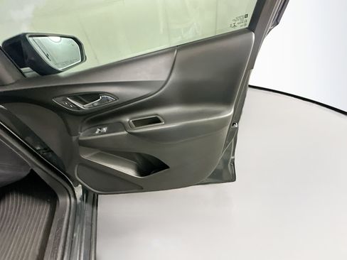 Used 2018 Chevrolet Equinox LT image 31