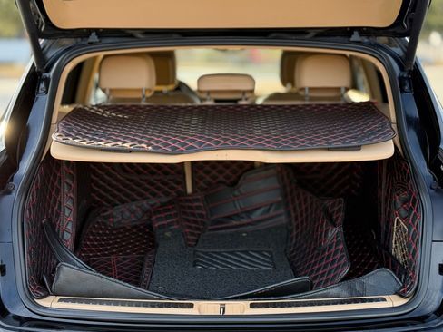 Used 2017 Porsche Macan S image 51