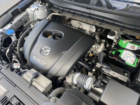 Used 2019 MAZDA CX-5 Touring image 11