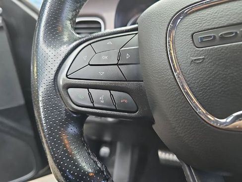Used 2021 Chevrolet Traverse LT AWD/4WD image 16