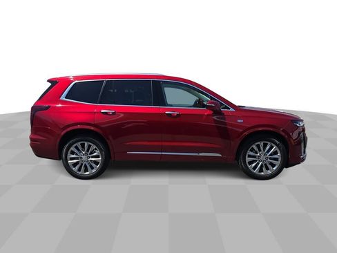 Used 2023 Cadillac XT6 Premium Luxury w/ LPO, Premium Carpet Package FWD image 9