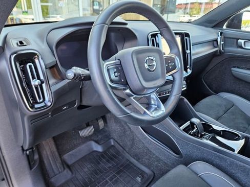 Used 2023 Volvo XC40 Recharge Plus w/ Protection Package Premier AWD/4WD image 18