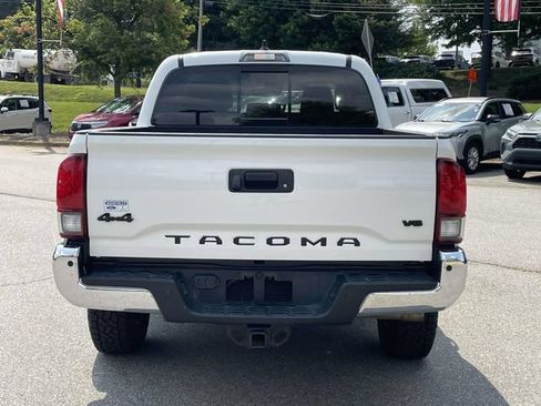 Used 2023 Toyota Tacoma SR5 AWD/4WD image 4