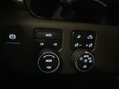 Used 2025 Chevrolet Silverado 1500 LTZ w/ Max Trailering Package image 13