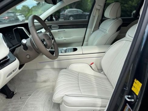 Used 2023 Genesis G90 3.5T AWD/4WD image 19